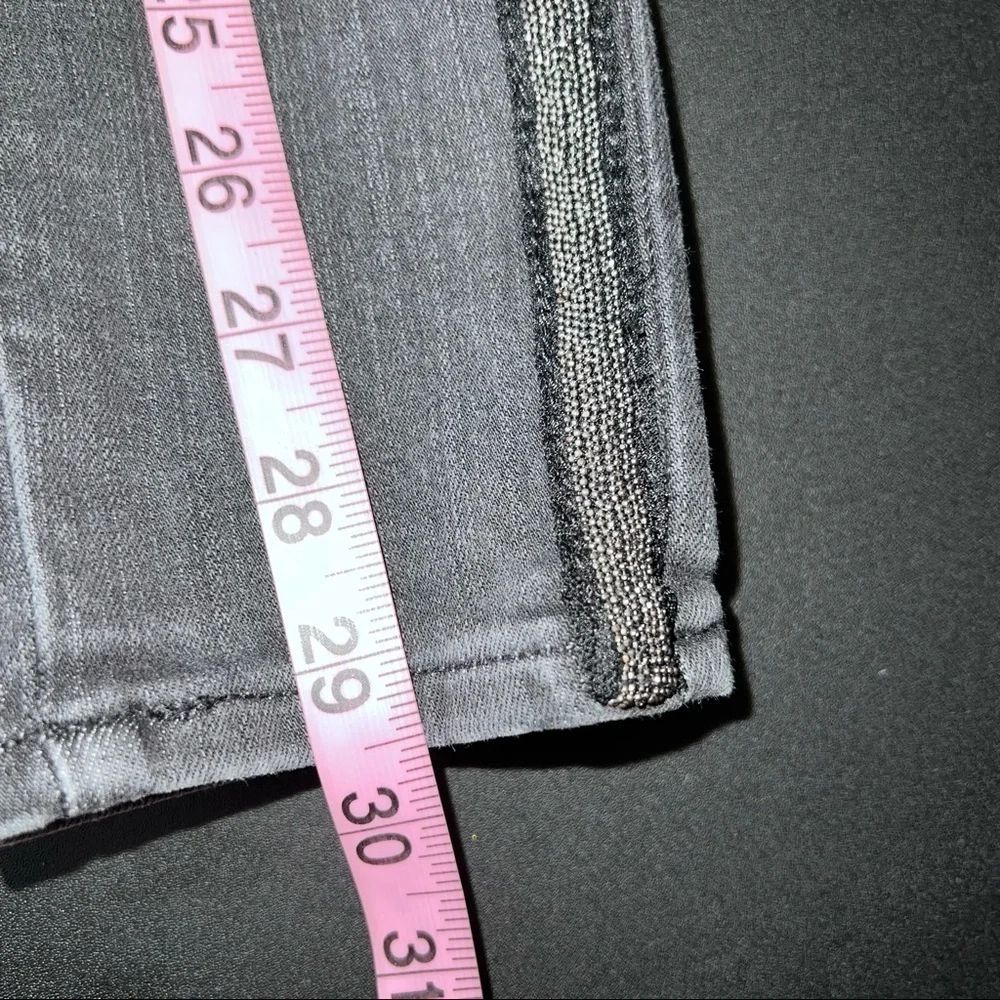 Levi's skinny Jeans women’s Size 24 high rise charcoal gray Beaded Studded A